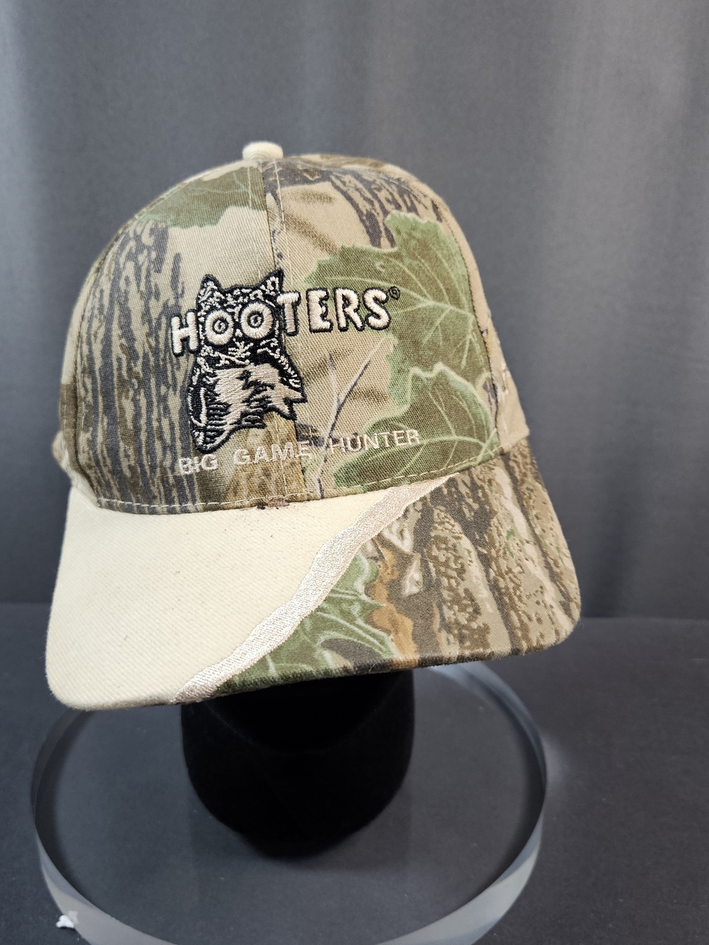 Hooters Camouflage Big Game Hunter Cap - Olive Green/Tan